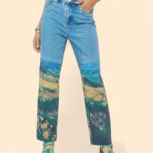 Graphic Print Flower Photo Straight Leg Jeans, Light Wash & Raw Hem